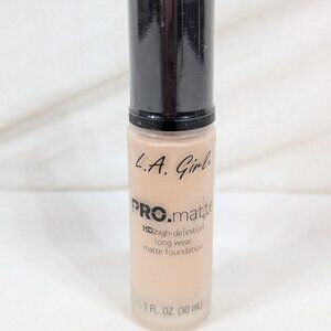 L.A Girl New Pro Match Ivory Foundation